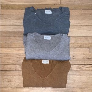 3x Dreamers Loose Fit Soft V-Neck Sweater